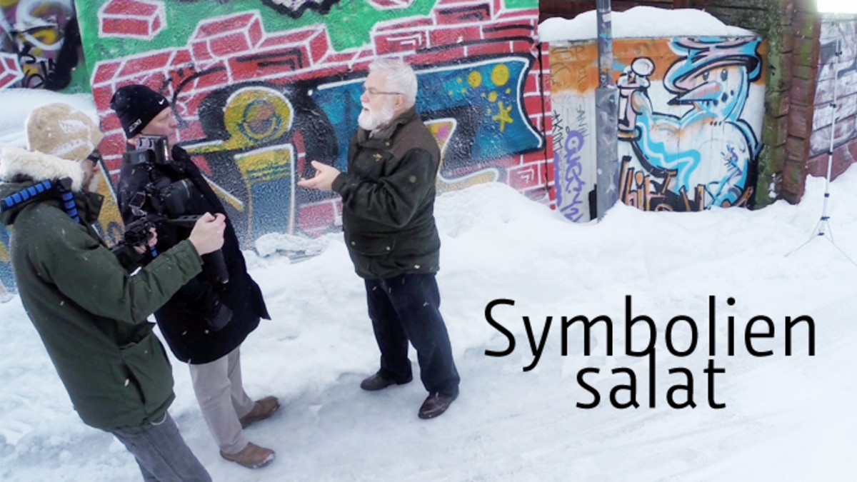 Symbolien salat -sarjan esimmäisessä osassa professori Reijo Heikkinen ja toimittaja Harri Nousiainen tutustuttavat meidät Oulun symboleihin.