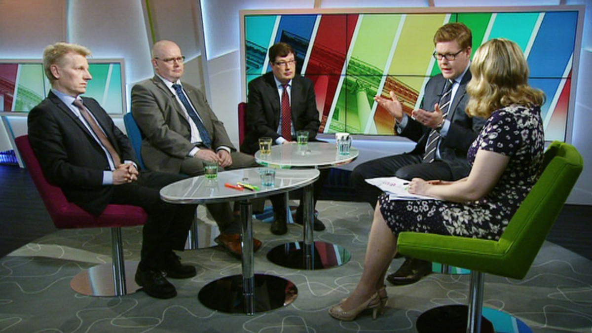 Neljän suurimman puolueen eduskuntaryhmien puheenjohtajat aamu-tv:ssä.