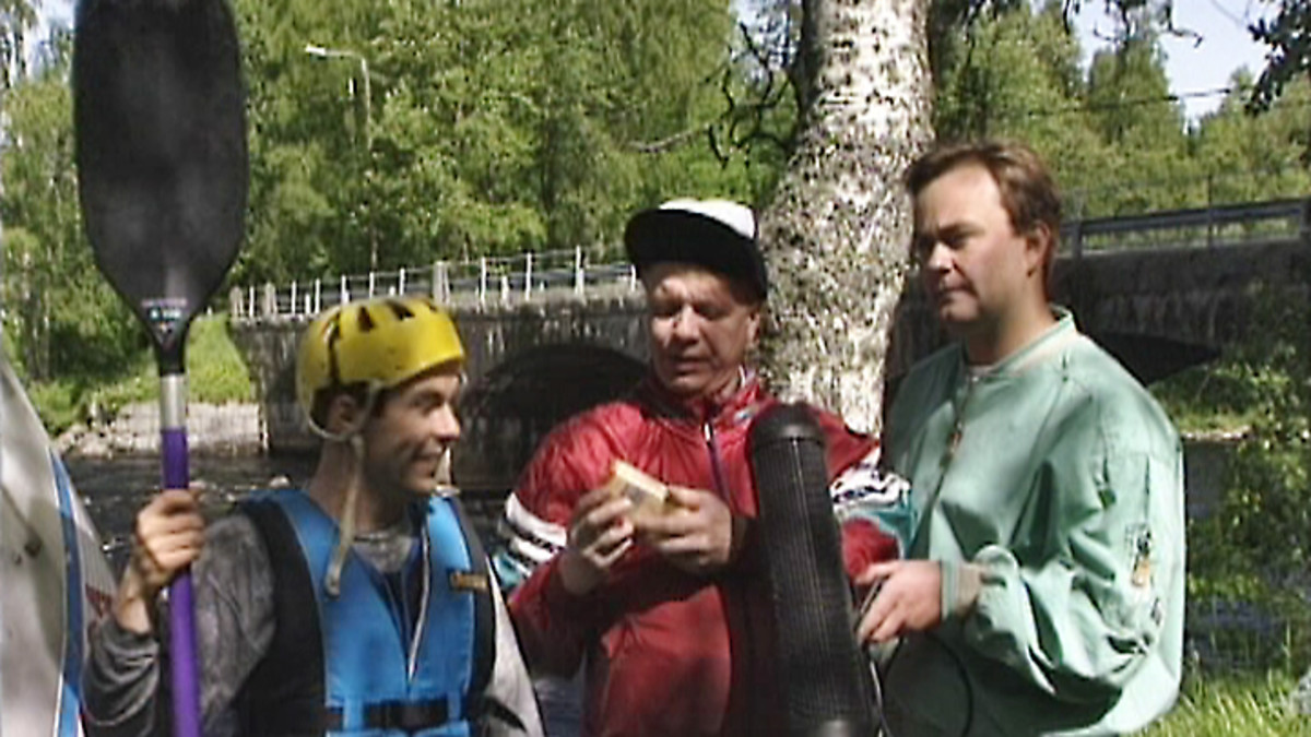Kummelihahmot Timo Silakka (vas.) ja Raimo Vormisto (oik.).