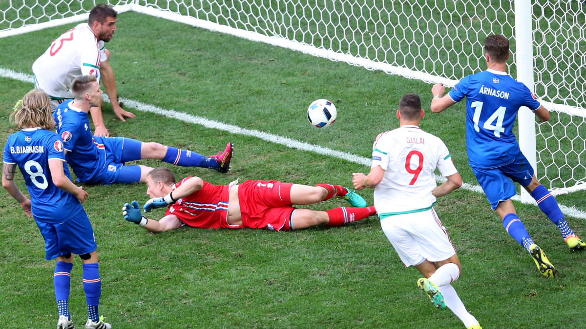 Birkir Saevarsson Islanti UEFA EURO 2016 EM-jalkapallo