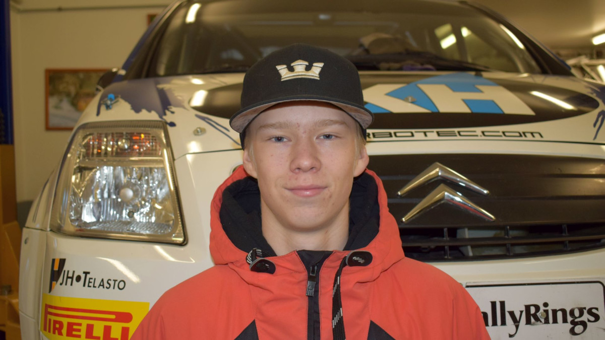 Ralliautoilija Kalle Rovanperä.