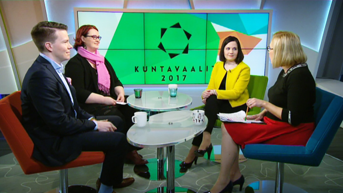 Mikkel Näkkäläjärvi, Pia Lohikoski ja Sanni Grahn-Laasonen.