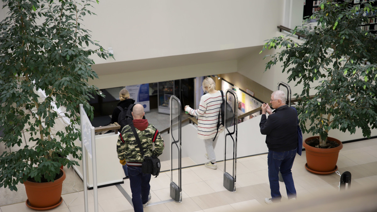 Kotkan kaupunginkirjasto sisältä