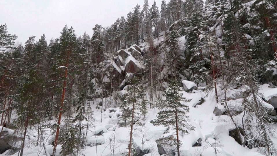 Etelä-Konneveden kansallispuiston maisemat ovat monin paikoin särmikkäät.