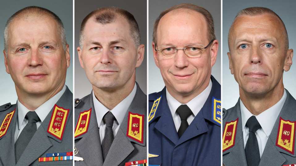 Kuvassa vasemmalta kenraaliluutnantti Petri Hulkko, kenraalimajuri Jari Kallio, insinöörikenraalimajuri Kari Renko ja prikaatikenraali Rami Saari.