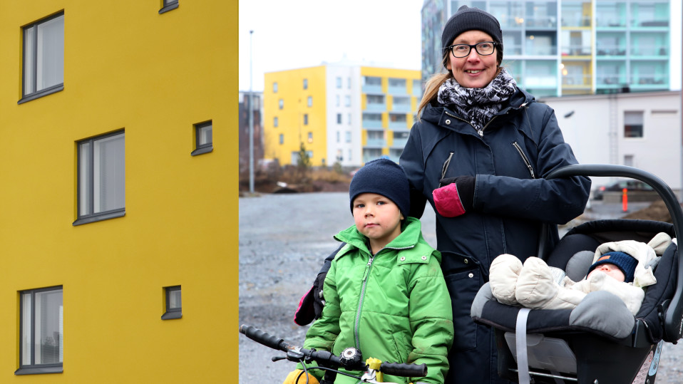 Karoliina Kautto ja lapset Vuoreksessa Tampere