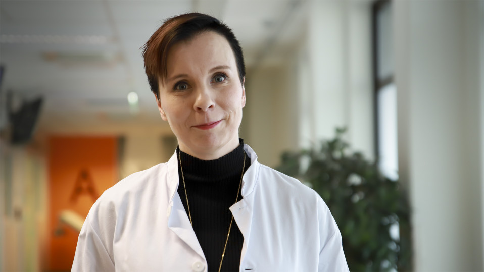 Sally Järvelä, toimialue johtaja, lääkäri, Tays