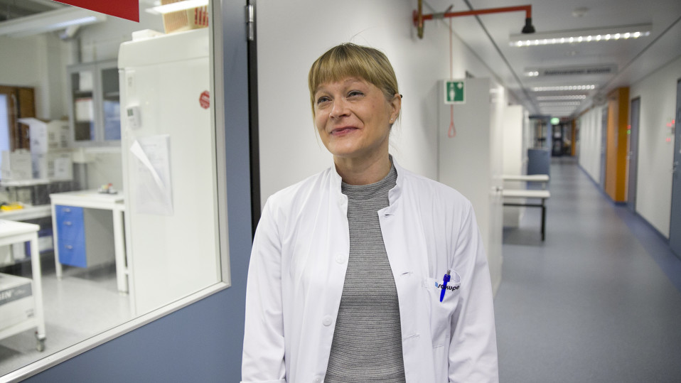 Lastentautien erikoislääkäri Katri Backman