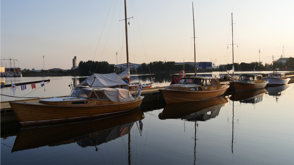 Puuveneet uivassa näyttelyssä 2019