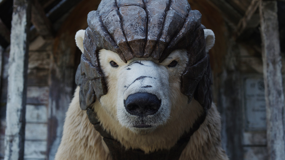 Kuvassa animoitu panssarikarhu Iorek Byrnison tv-sarjasta His Dark Materials.