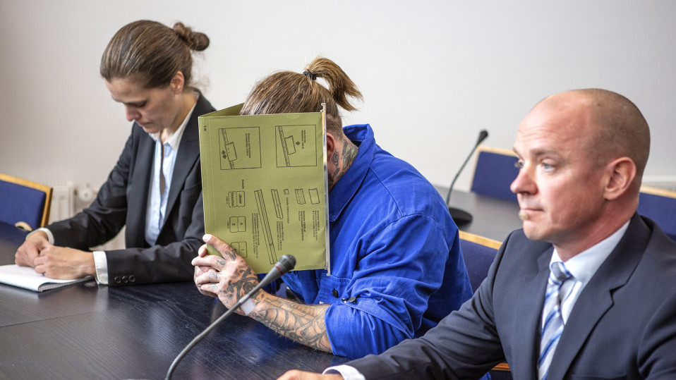 Porvoon ampumisesta epäiltyjen veljesten vangitsemisistunnot järjestettiin Vantaalla Itä-Uudenmaan käräjäoikeudessa 29. elokuuta 2019, kuvassa vanhempi veljeksistä.
