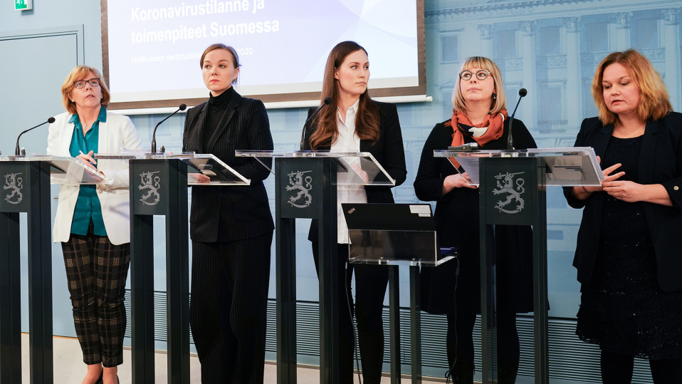 Pääministeri Sanna Marinin hallitus pitää tiedotustilaisuuden koronavirustilanteesta.
