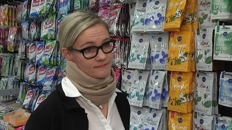 Väitöstutkija, hammaslääketieteen lisensiaatti Aija Hietala-Lenkkeri