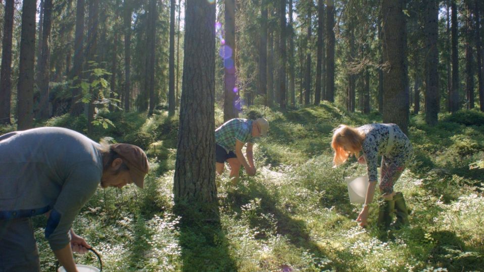 Paakkasten perheyhteys on säilynyt isän erikoislaatuisuudesta huolimatta.