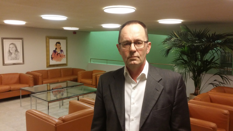 Harry Åhlgren, Helsingin vs. kaupunginlakimies
