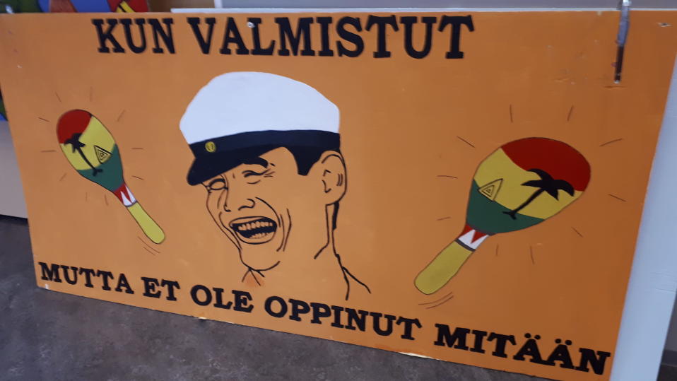 Haukiputaan lukion penkkarikyltti.