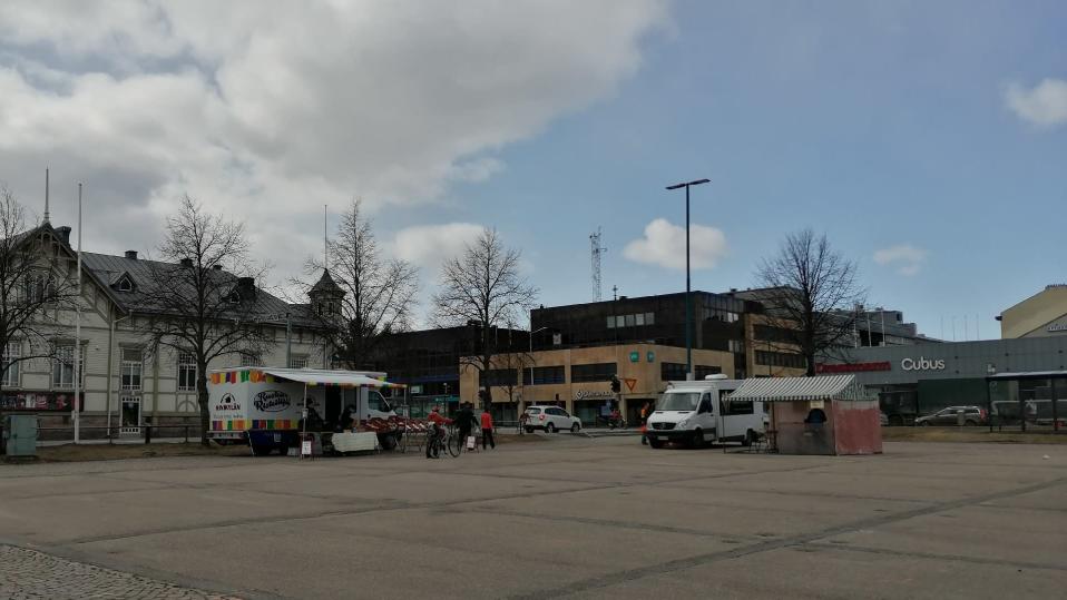 Kajaanin kauppatori.