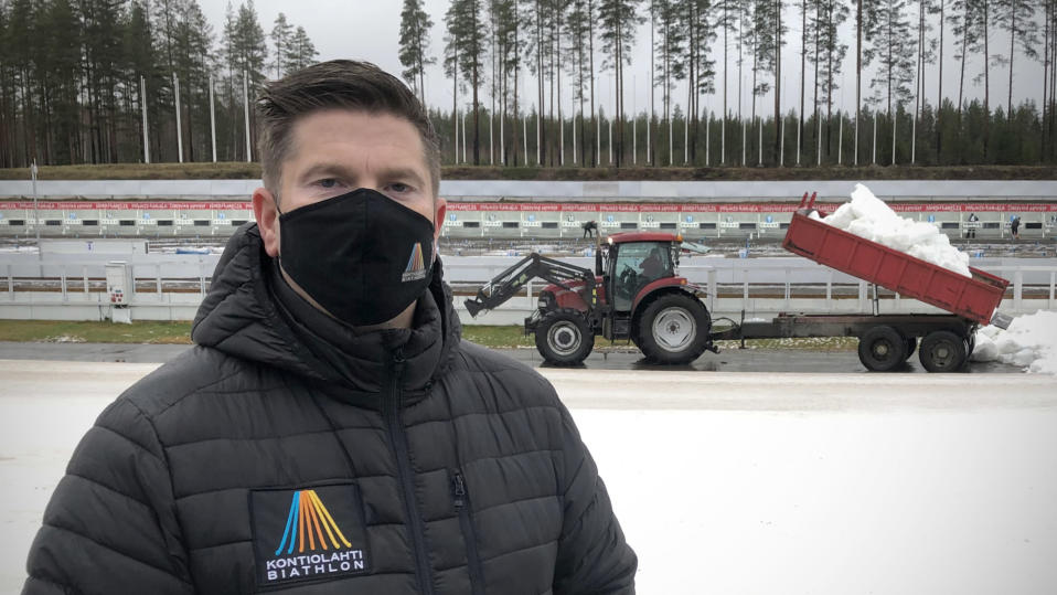 Kontiolahden ampumahiihdon maailmancupin tapahtuman johtaja Sami Leinonen ampumahiihtostadionilla.