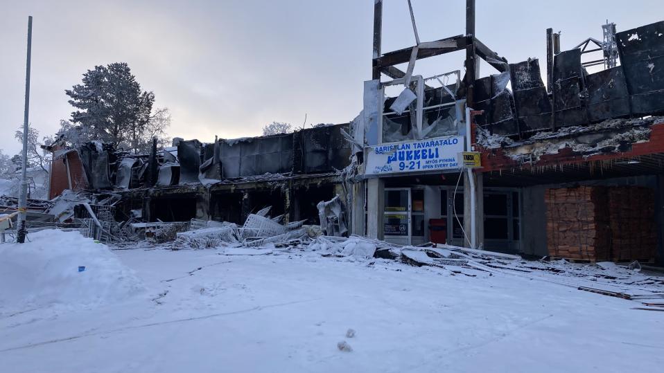 Kauppakeskus Kuukkelin rauniot.
