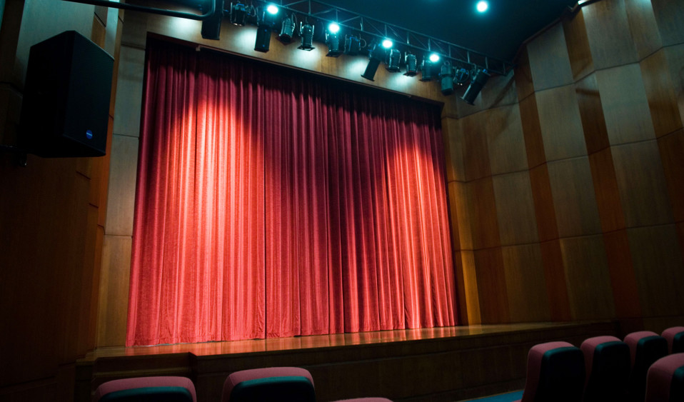Teatterin esiintymislava.