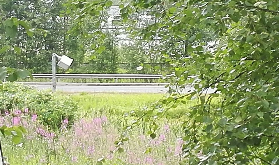 Katkennut peltipoliisi valtatie kahdella Ulvilassa