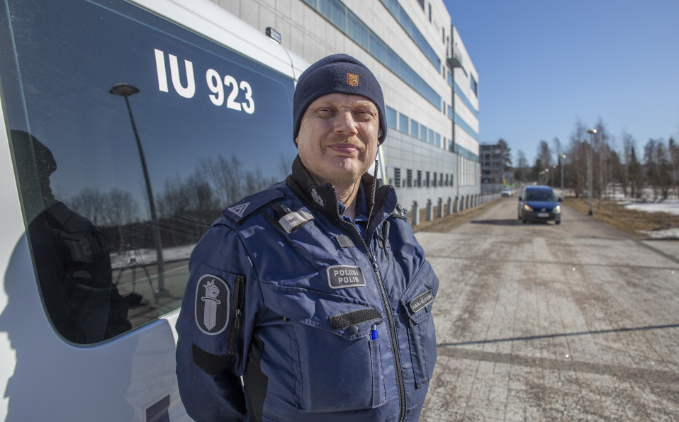 Ylikonstaapeli Timo Harjaluoma Itä-Uudenmaan poliisilaitos/ Liikennepoliisisektori.