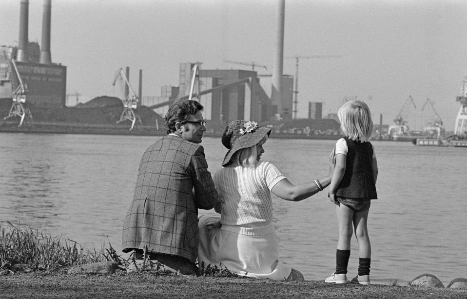 Tervasaaren rantatöyräällä kesällä 1975.