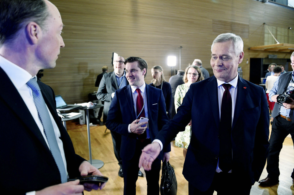 Perussuomalaisten puheenjohtaja Jussi Halla-aho ja SDP:n puheenjohtaja Antti Rinne eduskuntavaalien median tulosillassa Helsingissä