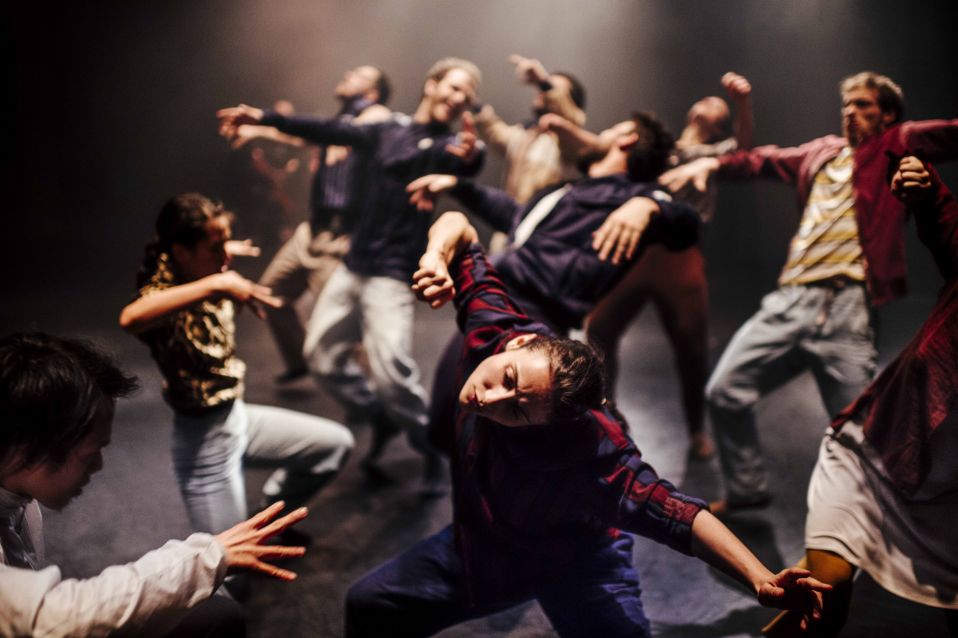 HofeshShechterCompany.GrandFinalechor.HofeshShechter.PhotoRahiRezvani_05 (1).jpg