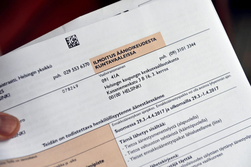 Ilmoitus kuntavaalien äänioikeudesta Helsingissä.
