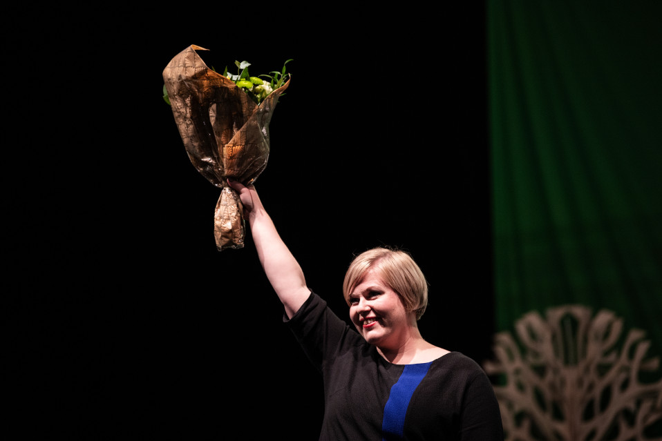 Kuvassa on Keskustan uusi puheenjohtaja Annika Saarikko.