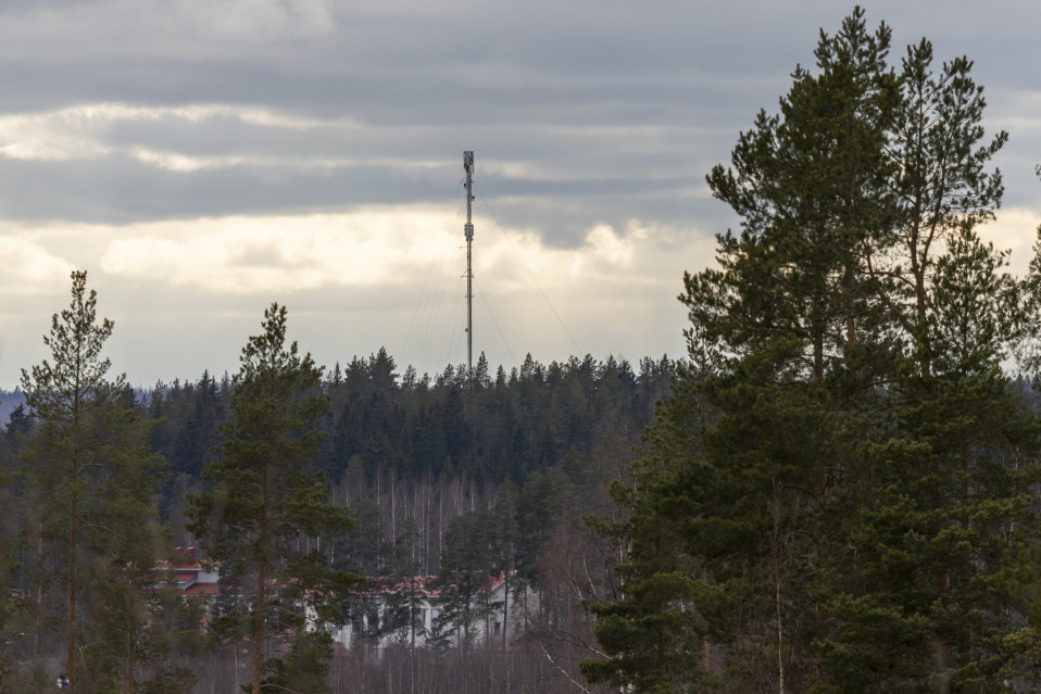 Matkapuhelinverkon tukiasema.
