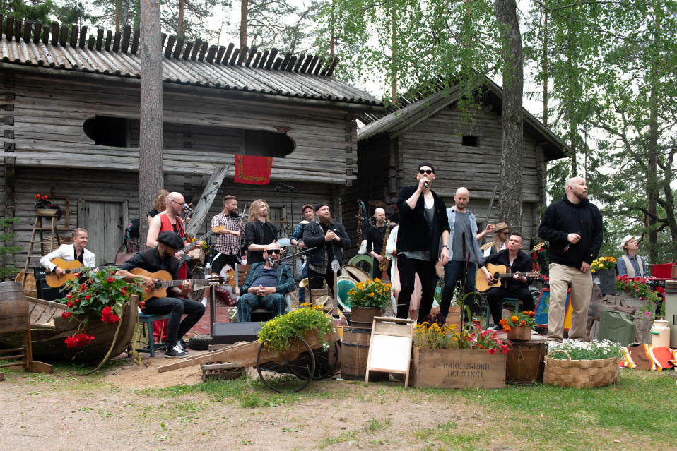 GG Caravan -yhtye esiintymässä.