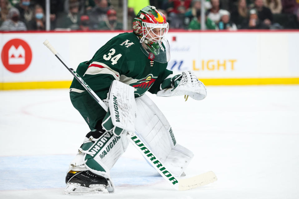 Kaapo Kähkönen vaktar målet i matchen mot Anaheim.