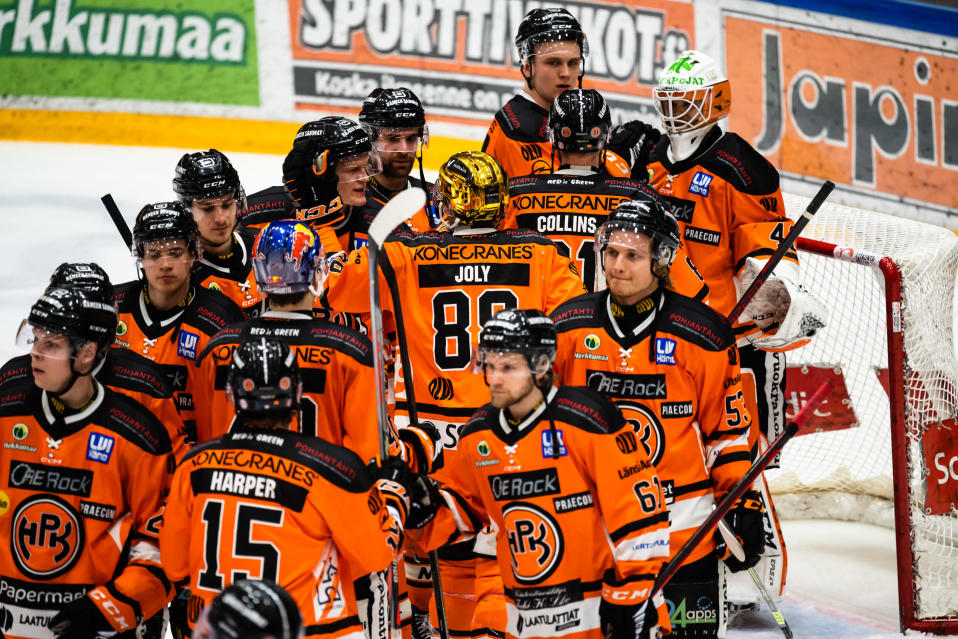 HPK kamppailee kotiedusta puolivälieriin.
