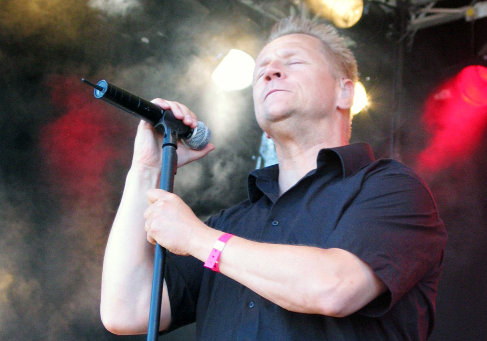 Olli Lindholm