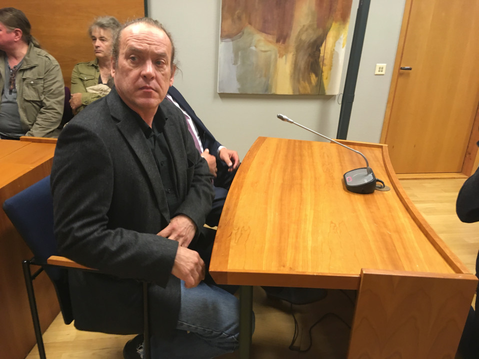 Pantse Syrjä odottaa oikeusistuntoa.