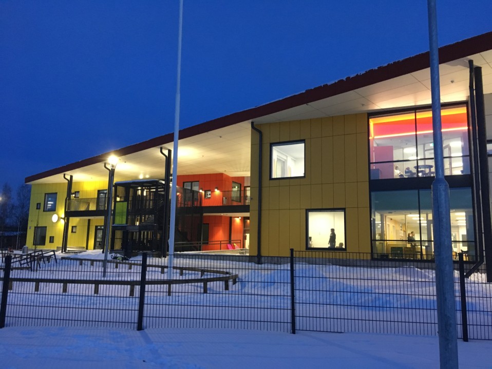 Tampereen Haukiluomassa avautui loppiaisen jälkeen uusi, 160-paikkainen päiväkoti vanhan, sisäilmaongelmaisen päiväkodin tilalle.
