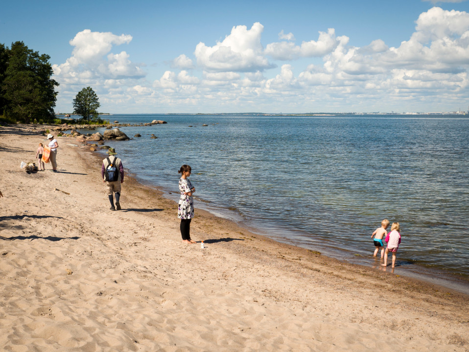 Helsingin eteläisimmät hiekkarannat ovat Isosaaressa.