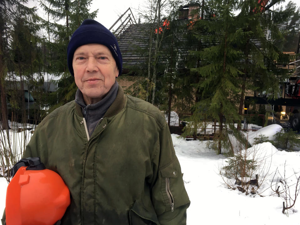 Jyväskyläläisen Jarmo Pudaksen omakotitalossa on meneillään kattoremontti.