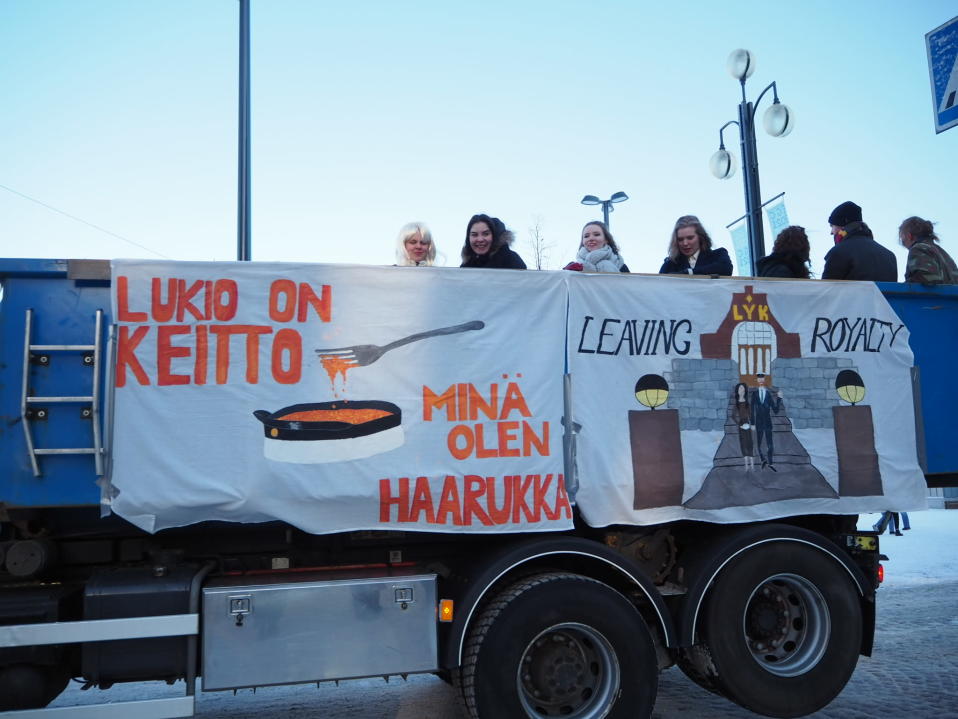 Penkkarilakana Lahden yhteiskoulu
