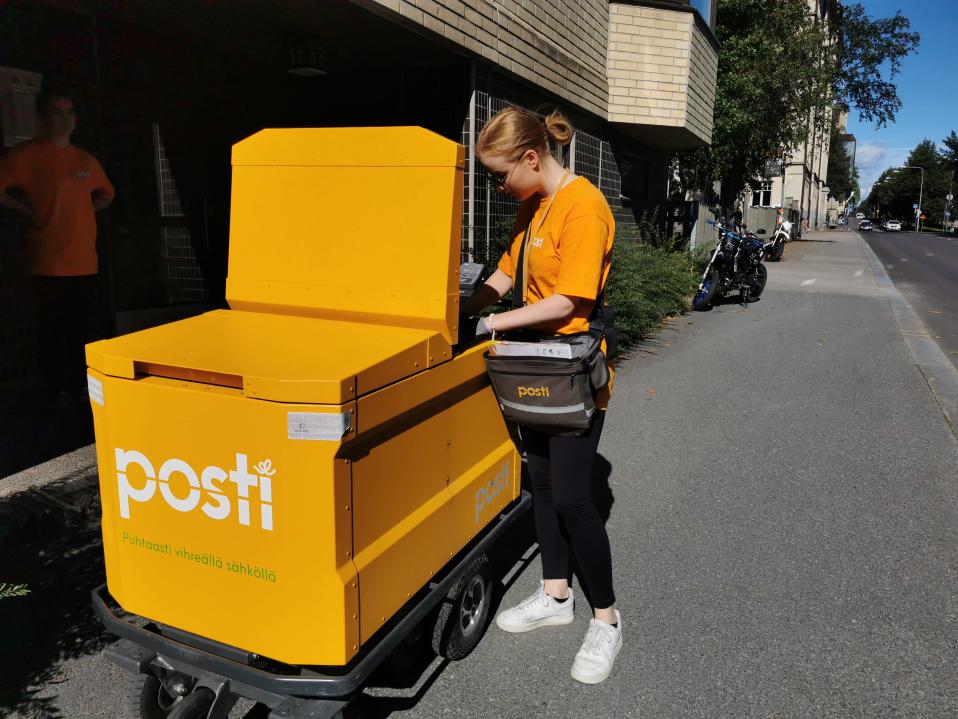 Postinjakaja työssään