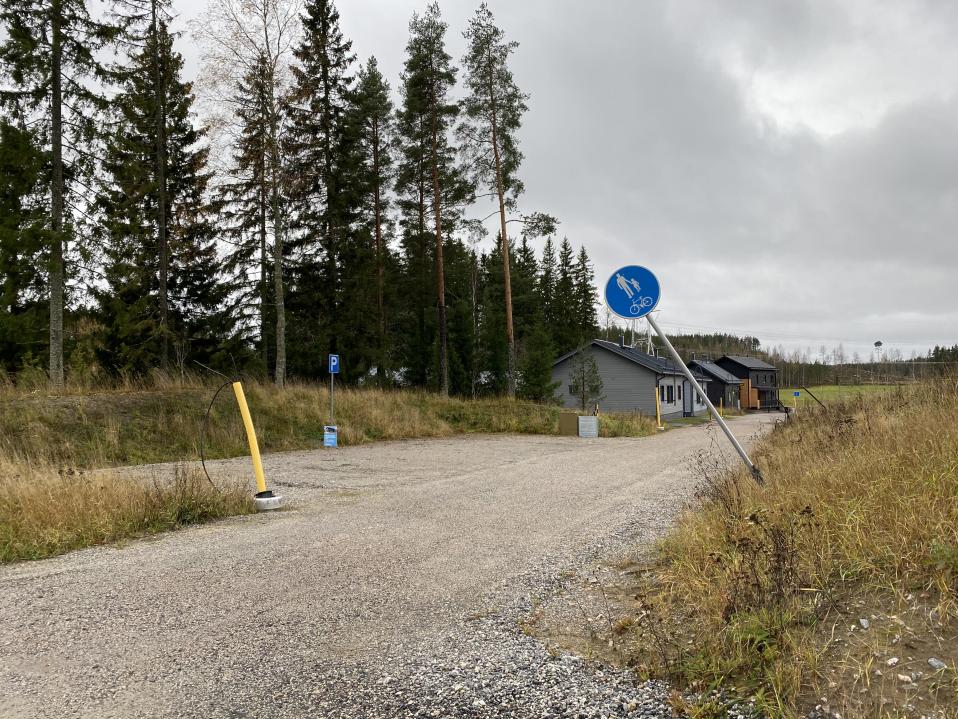 Hennan keskeneräinen omakotitaloalue