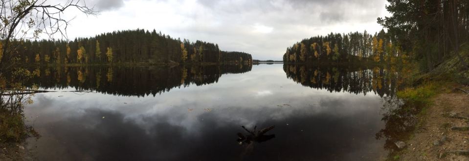 Petkeljärven ruskainen maisema Ilomantsilla.