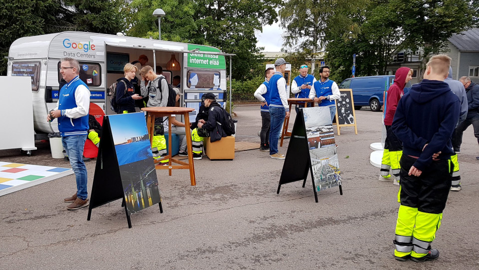 Haminan Googlen väki jalkautui ammattikoulun kampukselle