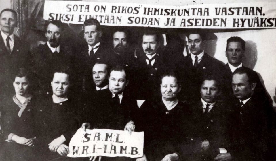Suomen antimilitaristisen liiton kokous vuonna 1923.