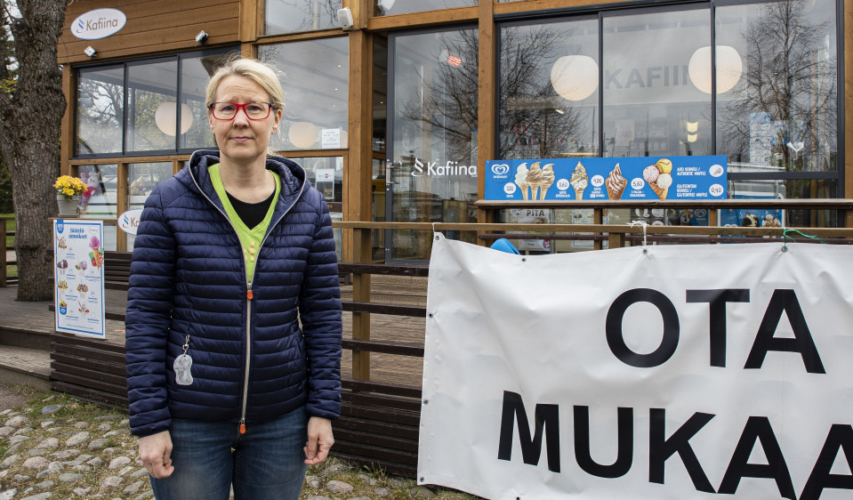 Kahvila Kafiinan yrittäjä Noona Hänninen.