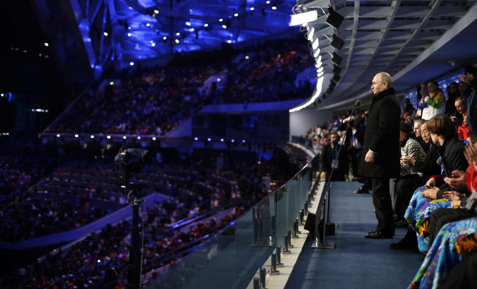 Vladimir Putin pitämässä puhetta Sotshin olympialaisten avajaisissa 2014.