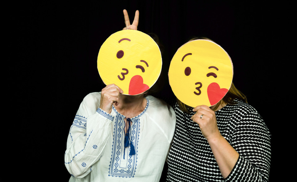 emojit tunteet kulttuuri