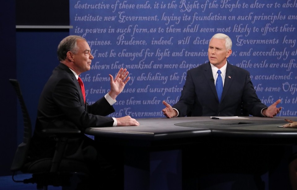 Republikaanien Mike Pence ja demokraattien Tim Kaine kohtasivat ainoassa tv-väittelyssään Longwoodin yliopistossa Virginiassa 4 lokakuu 2016.